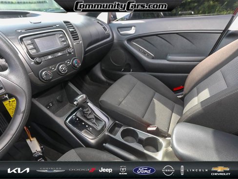 Used 2018 Kia Forte LX w/ LX Rear Camera Package image 19