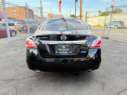 Used 2013 Nissan Altima 2.5 SL w/ Technology Pkg image 5