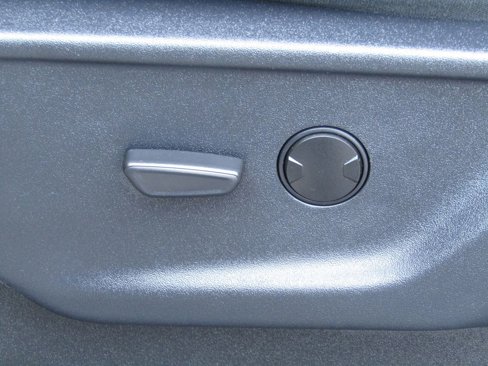 Used 2025 Ford F250 XLT w/ F-250 >10K GVWR Package image 13