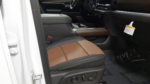 New 2025 Chevrolet Silverado 3500 High Country w/ High Country Premium Package image 29