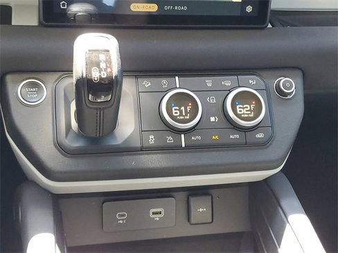 Used 2023 Land Rover Defender 110 S image 23