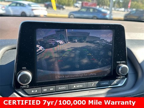 Used 2023 Nissan Rogue S image 18