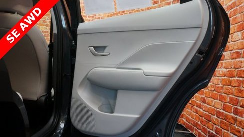 Used 2024 Hyundai Kona SE image 49