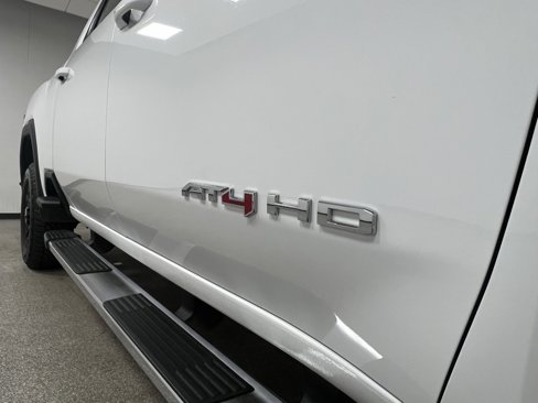 Used 2024 GMC Sierra 3500 AT4 w/ AT4 Preferred Package image 15