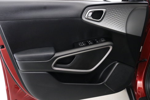 Used 2023 Kia Soul LX w/ LX Technology Package image 21