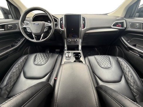 Used 2024 Ford Edge Titanium image 29