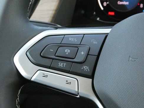 New 2026 Volkswagen Atlas SE image 11