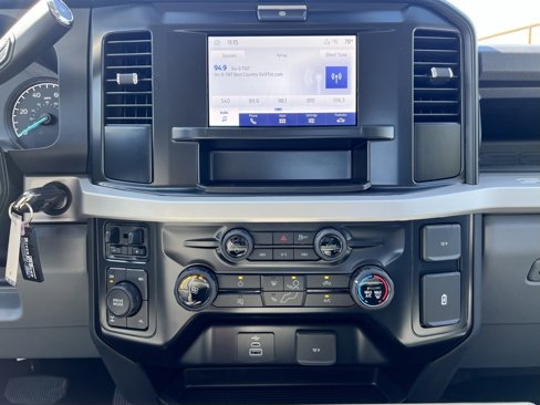 New 2026 Ford F250 XL image 28