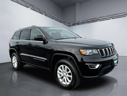 Used 2021 Jeep Grand Cherokee Laredo image 8
