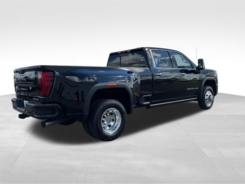 New 2026 GMC Sierra 3500 Denali w/ Denali Reserve Package image 27