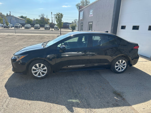 Used 2025 Toyota Corolla LE image 4