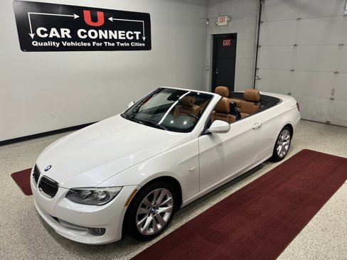 Used 2012 BMW 328i Convertible image 3