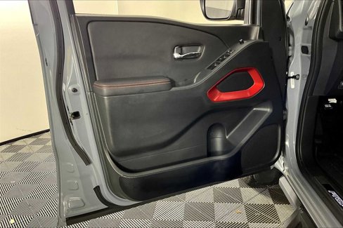 Used 2023 Nissan Frontier PRO-4X w/ Tow Package image 19