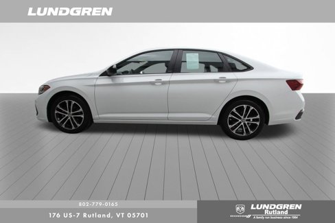 Used 2023 Volkswagen Jetta Sport image 30