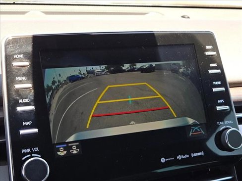 Used 2019 Toyota Avalon XLE image 13