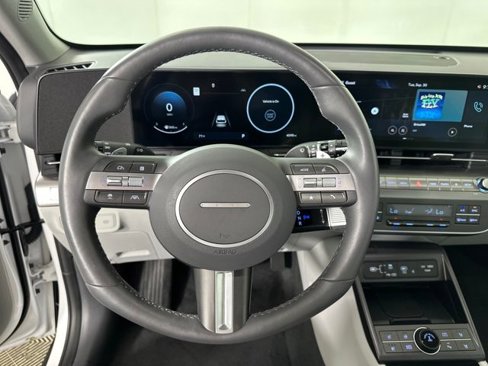 Certified 2025 Hyundai Kona Limited image 31