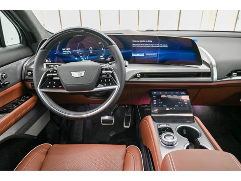 New 2026 Cadillac Vistiq Platinum image 16