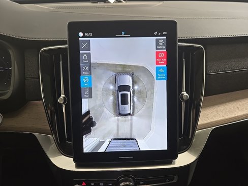 New 2026 Volvo XC90 T8 Plus image 17