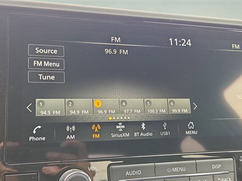 Used 2025 Nissan Frontier SV image 16
