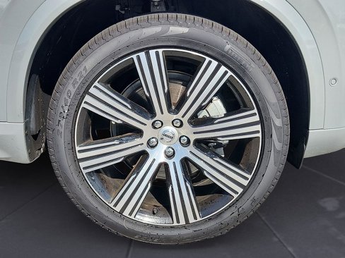 Certified 2024 Volvo XC90 B6 Plus w/ Protection Package Premier image 29