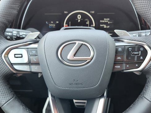 New 2025 Lexus TX 500h AWD image 12