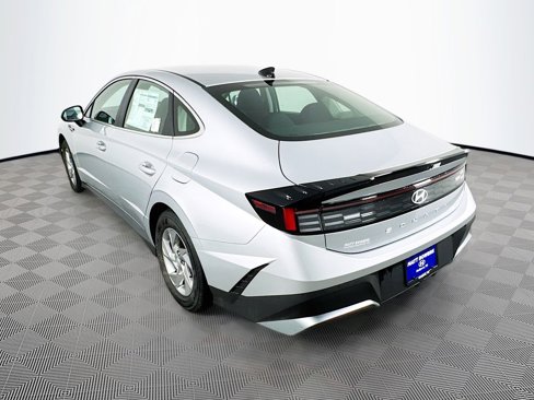 Certified 2025 Hyundai Sonata SE image 7