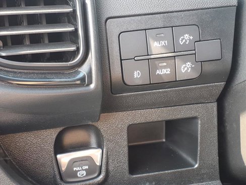 Used 2025 RAM ProMaster 2500 w/ Convenience Group image 15