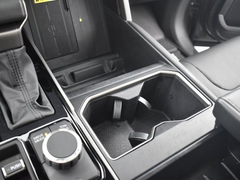 Used 2023 Toyota Tundra Limited image 18