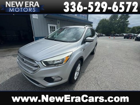 Used 2018 Ford Escape SE w/ Ford Safe & Smart Package image 1