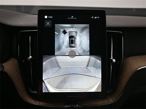 New 2026 Volvo XC60 B5 Plus w/ Protection Package Premier image 22