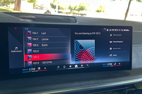 New 2026 BMW X7 M60i image 16