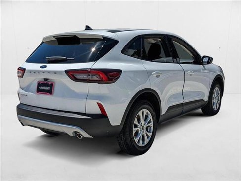 New 2025 Ford Escape Active image 2