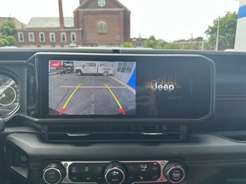 Used 2024 Jeep Wrangler Unlimited Rubicon 392 image 23