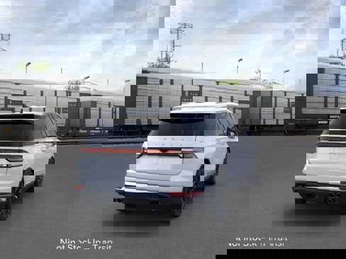 New 2025 Lincoln Aviator Reserve w/ Equipment Group 201A image 30