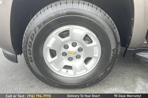 Used 2012 Chevrolet Suburban LS w/ Convenience Package 1 image 10