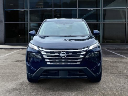 New 2026 Nissan Rogue SV image 5