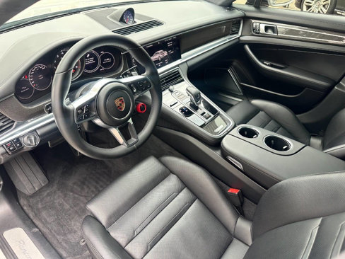 Used 2018 Porsche Panamera Turbo image 25