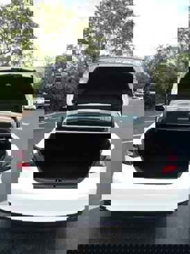 Used 2022 Toyota Camry LE image 14