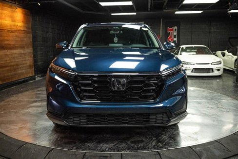 Used 2025 Honda CR-V EX image 4