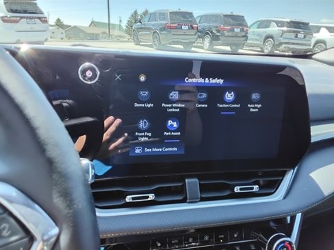 Used 2025 Chevrolet Equinox LT w/ Convenience Package II image 75