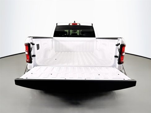 New 2026 RAM 1500 4x4 Crew Cab image 28