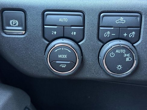 New 2025 Chevrolet Silverado 1500 LT image 27