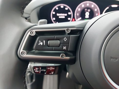 New 2025 Porsche Panamera 4 image 19