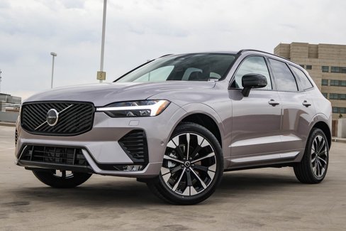 New 2026 Volvo XC60 B5 Plus w/ Climate Package PRO image 1