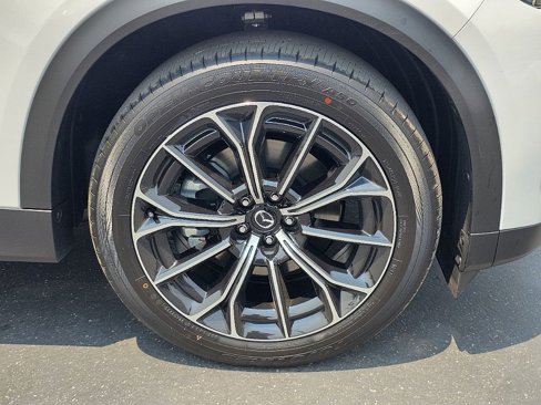 New 2025 MAZDA CX-70 Plug-In Hybrid w/ Premium Pkg image 23