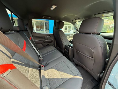 New 2025 Chevrolet Colorado Z71 w/ Technology Package image 34
