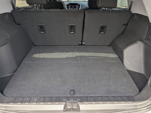 Used 2024 GMC Terrain SLE image 29