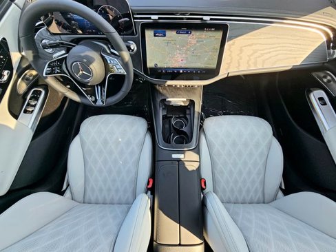 New 2026 Mercedes-Benz E 350 4MATIC Sedan image 26