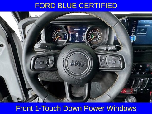 Used 2024 Jeep Gladiator Sport image 11