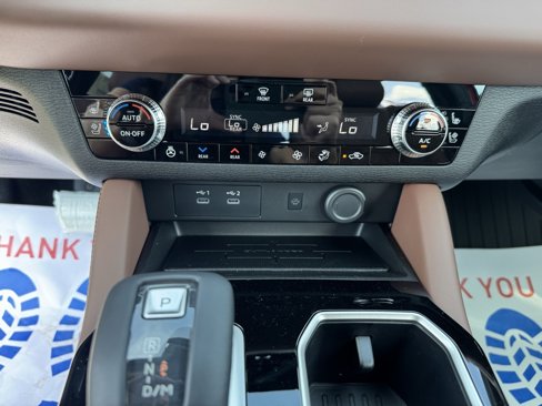 New 2025 Mitsubishi Outlander SEL image 23